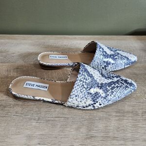 Steve Madden Womens 7.5M Trace Snake Print Pointed Toe Slide Mule Flats Shoes